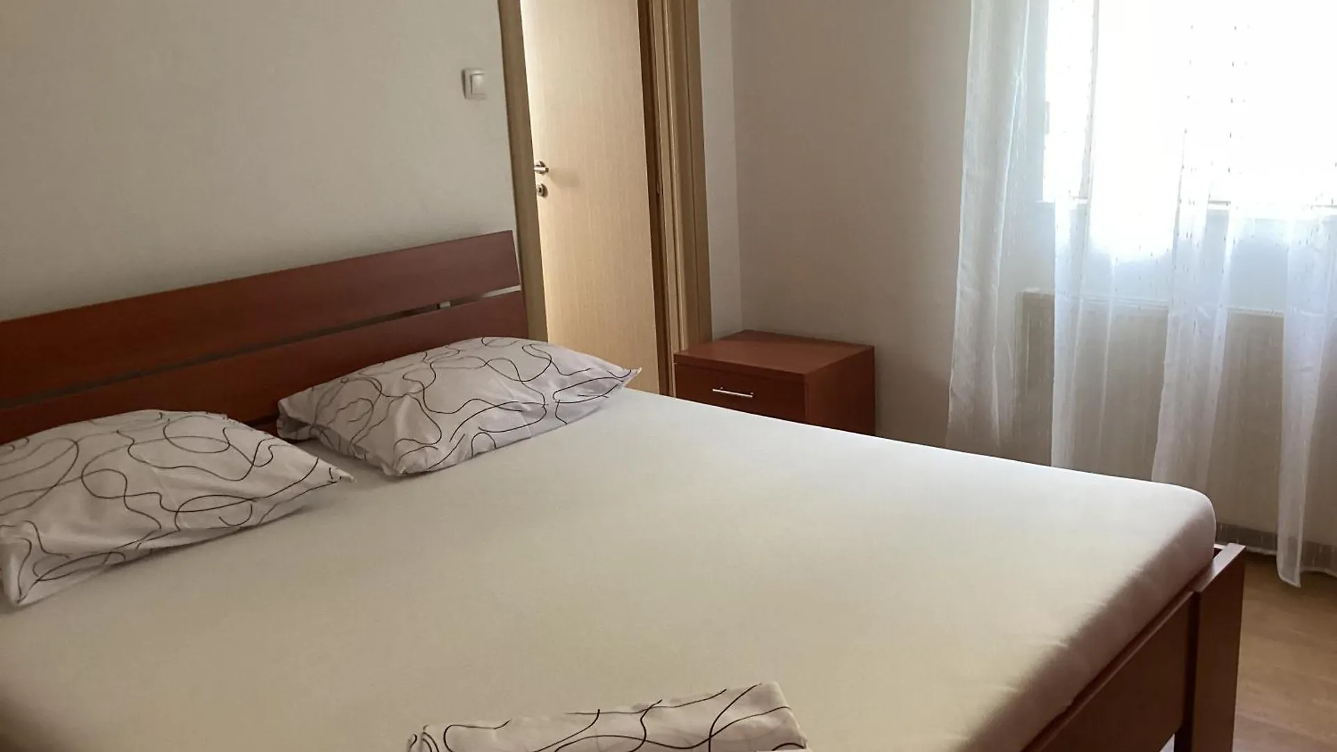 Hotel apartamentowy Apartments Ploka Okrug Gornji